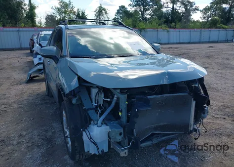 2021 Toyota Rav4 Xle Premium from USA, damaged, VIN 2T3C1RFVXMW184382